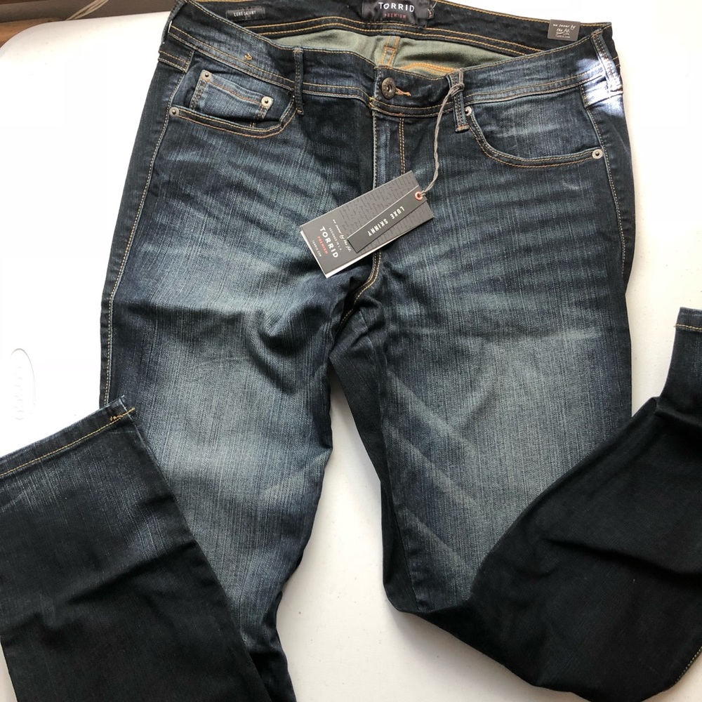 Torrid Luxe premium denim skinny jeans NWT